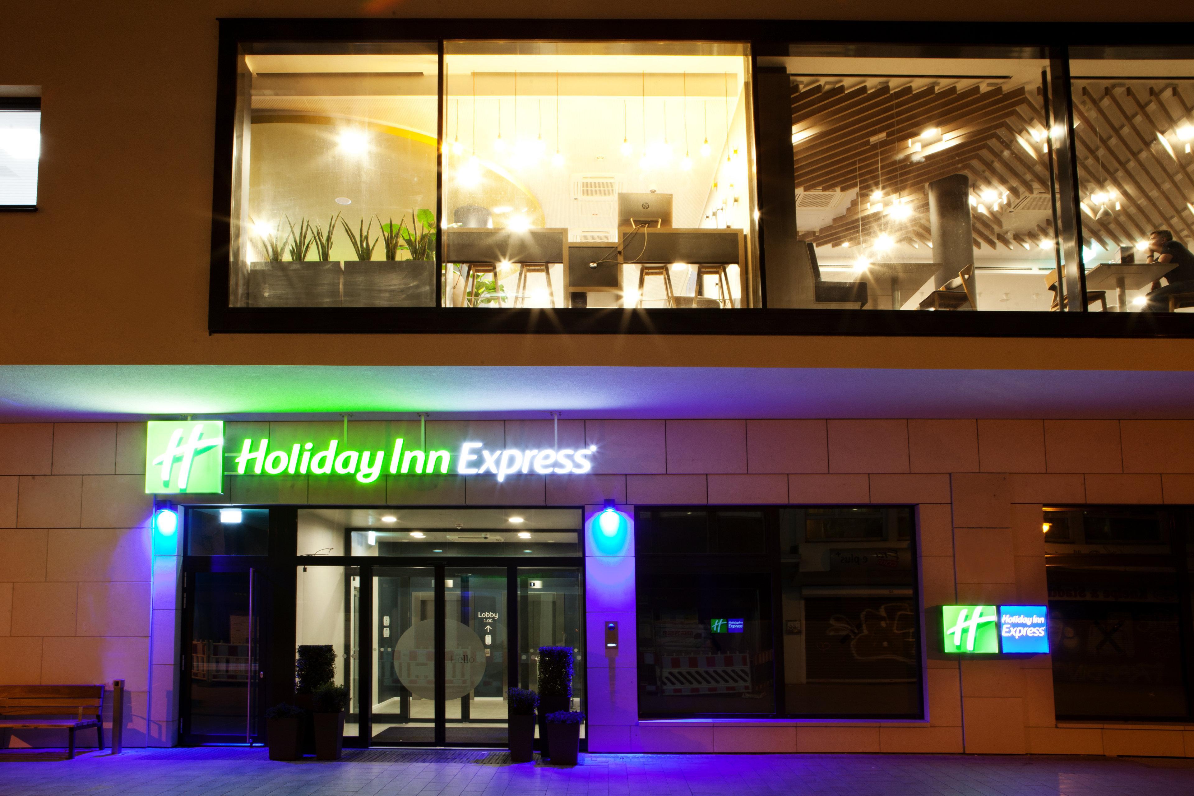 Holiday Inn Express - Muelheim - Ruhr, An Ihg Hotel Muelheim an der Ruhr Ngoại thất bức ảnh